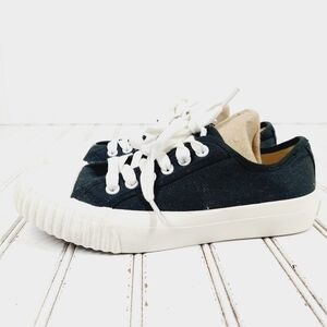 NEW Bata Bullets Low Top Black White Lace Up Athleisure Sneaker Shoes M720